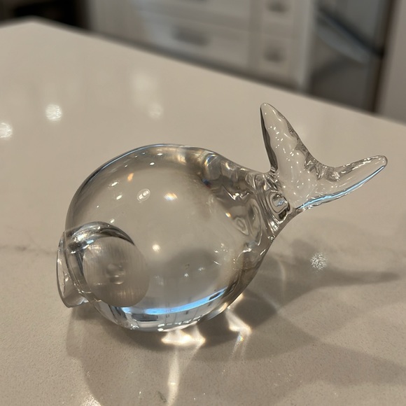 Vintage Hadeland Norway Whale
Lead Crystal Hand Made
Paperweight Ornament - Picture 2 of 4